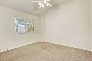 7630 N Linpar Ct, Houston, TX 77040 - Photo 20