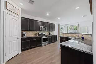 12369 Delta Timber Rd, Conroe, TX 77304 - Photo 6