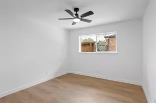 6114 Valkeith Dr, Houston, TX 77096 - Photo 18