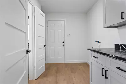 6114 Valkeith Drive, Houston, TX 77096 - Photo 10