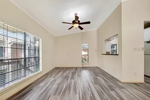 2001 Bering Dr, Houston, TX 77057 - Photo 4