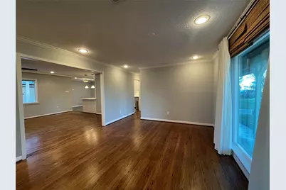 6739 Cindy Lane, Houston, TX 77008 - Photo 6