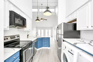 176 April Point Dr N, Conroe, TX 77356 - Photo 4