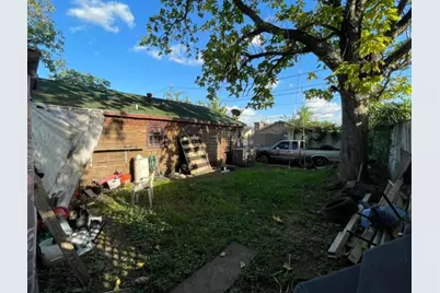 7509 Meadowview Drive, Houston, TX 77037 - Photo 2