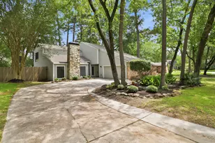 2119 Woodstream Dr, Kingwood, TX 77339 - Photo 2