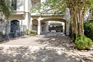 1614 Norfolk St, Houston, TX 77006 - Photo 2