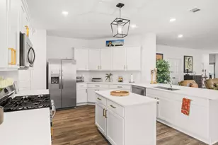 31515 Silverthorne Bush Dr, Hockley, TX 77447 - Photo 6