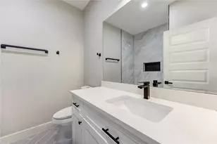 7201 Edmont Ln, Houston, TX 77088 - Photo 24