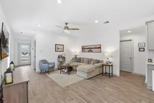 2909 Newington Ln, Houston, TX 77047 - Photo 10