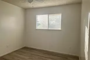 402 Juniper Ct, Stafford, TX 77477 - Photo 6