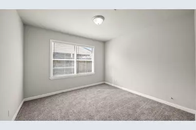 6809 W Bayou Drive W, Hitchcock, TX 77563 - Photo 10