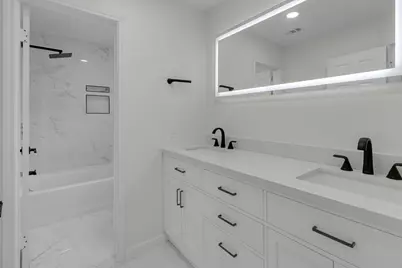 6239 Oak Pass Drive, Houston, TX 77091 - Photo 40