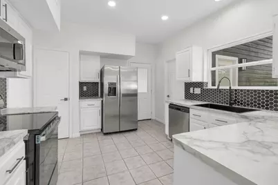 6239 Oak Pass Drive, Houston, TX 77091 - Photo 16