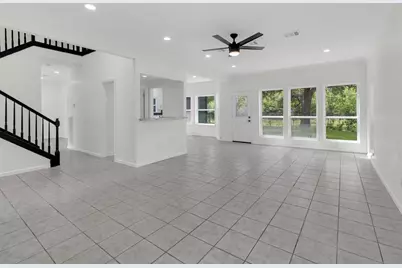 6239 Oak Pass Drive, Houston, TX 77091 - Photo 6
