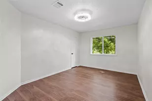 6239 Oak Pass Dr, Houston, TX 77091 - Photo 12