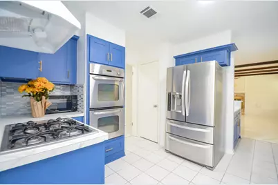 10707 Sagewind Circle, Houston, TX 77089 - Photo 12