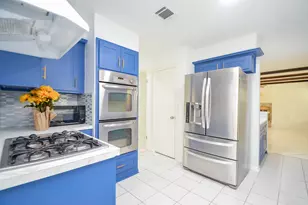 10707 Sagewind Cir, Houston, TX 77089 - Photo 12