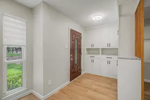 13198 Trail Hollow Dr, Houston, TX 77079 - Photo 4