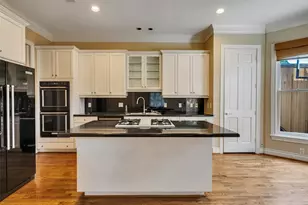 5834 Candlewood Ln, Houston, TX 77057 - Photo 10