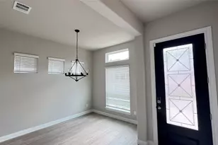 3005 Manor Heights Ln, Houston, TX 77063 - Photo 4