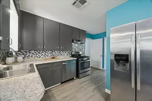 329 Robin St, Deer Park, TX 77536 - Photo 14