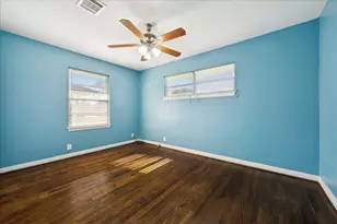 329 Robin St, Deer Park, TX 77536 - Photo 16