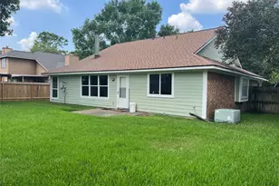 2703 Hot Springs Dr, Pearland, TX 77584 - Photo 26