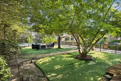 216 E 26th Street, Houston, TX 77008 - Photo 36