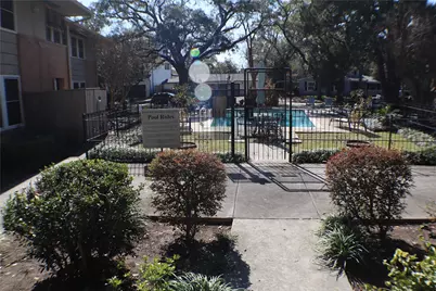 4020 Blue Bonnet Boulevard #B, Houston, TX 77025 - Photo 26