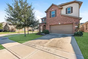 5842 Rivergrove Park Dr, Humble, TX 77346 - Photo 2