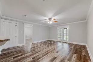 617 Dogwood St, Lake Jackson, TX 77566 - Photo 10