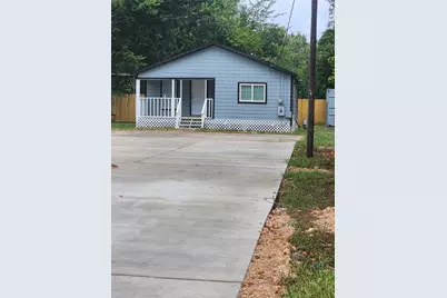 6203 1/2 Hoffman Street, Houston, TX 77028 - Photo 1