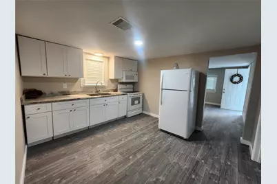 6203 1/2 Hoffman Street, Houston, TX 77028 - Photo 8