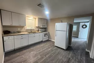 6203 1/2 Hoffman St, Houston, TX 77028 - Photo 8