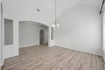 2502 N Yorkchase Lane, Conroe, TX 77304 - Photo 8