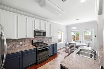 1707 N Highlands Crossing, Highlands, TX 77562 - Photo 20