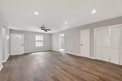 7437 Bywood Street, Houston, TX 77028 - Photo 6