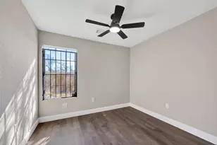 7437 Bywood St, Houston, TX 77028 - Photo 18