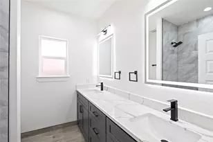 914 Bulwark Dr, Crosby, TX 77532 - Photo 24