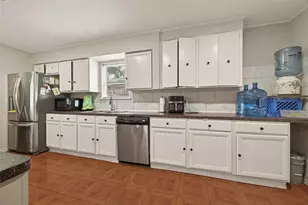 9030 Troulon Dr, Houston, TX 77036 - Photo 10