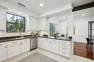 4964 Post Oak Timber Dr, Houston, TX 77056 - Photo 22