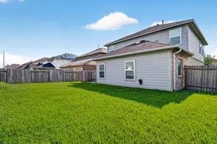 10 Desert Willow Ct, Manvel, TX 77578 - Photo 2