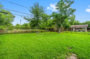 1702 Sheridan Dr, Baytown, TX 77520 - Photo 32