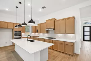 26027 S Outrider Banks, Montgomery, TX 77316 - Photo 8