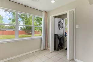 404 E Elizabeth Ave, Palacios, TX 77465 - Photo 18
