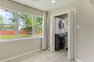 404 E Elizabeth Ave, Palacios, TX 77465 - Photo 18