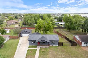 404 E Elizabeth Ave, Palacios, TX 77465 - Photo 36