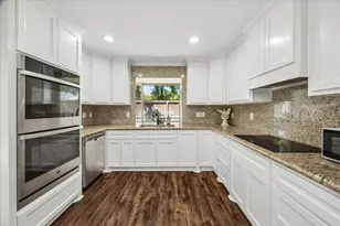 16707 Burwood Ct, Houston, TX 77058 - Photo 8