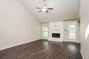 11918 Cottonwood Ln, Cypress, TX 77429 - Photo 6