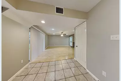 542 Enchanted Hollow Drive, Spring, TX 77388 - Photo 8